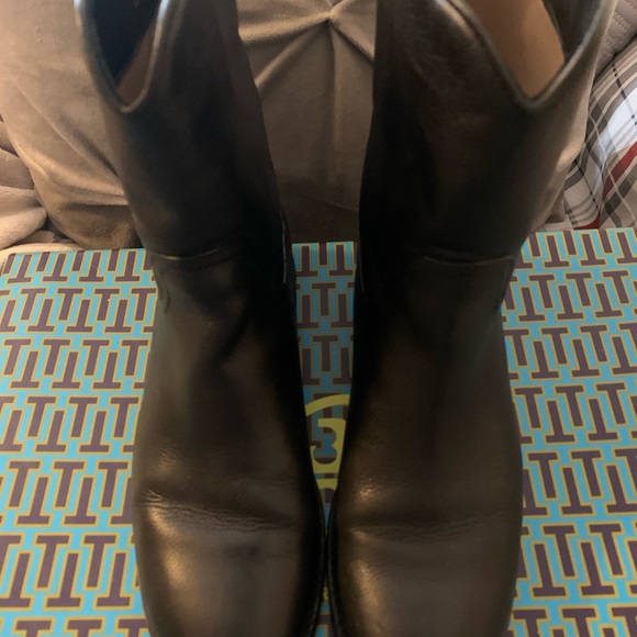 Tory Burch boots - Picture 2 of 7